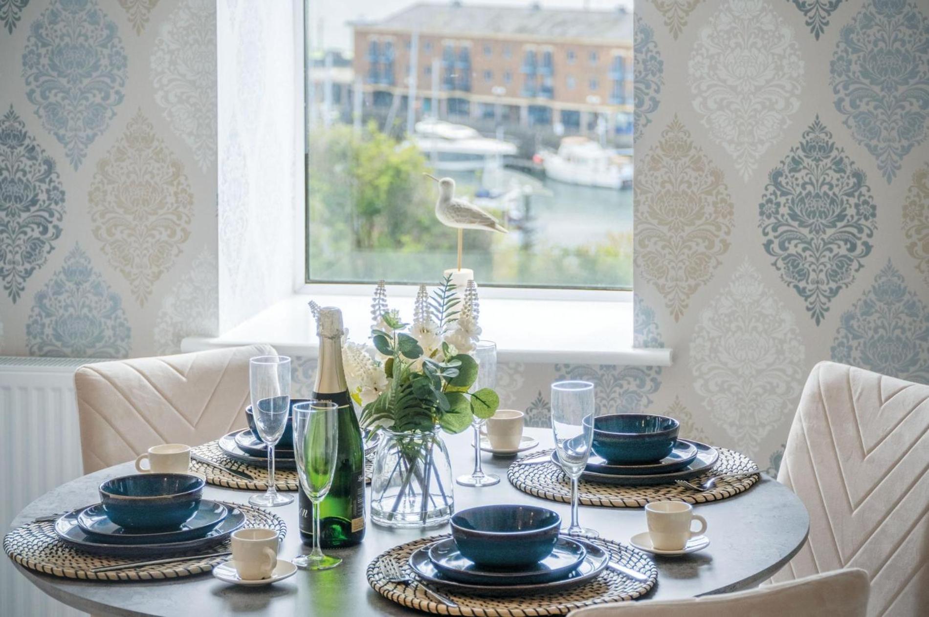 Harbour View - 2 Bedroom Apartment - Milford Haven Extérieur photo
