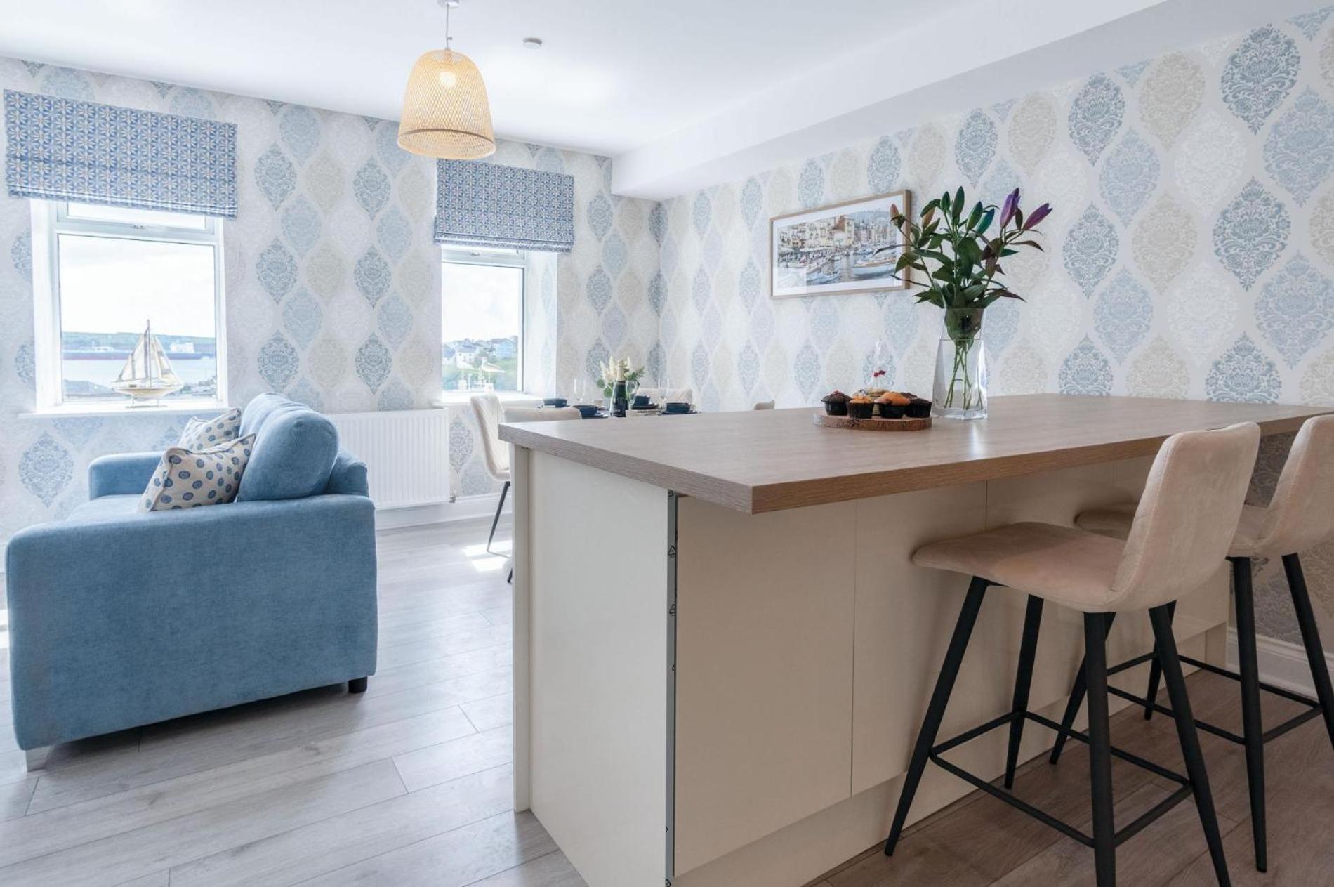 Harbour View - 2 Bedroom Apartment - Milford Haven Extérieur photo