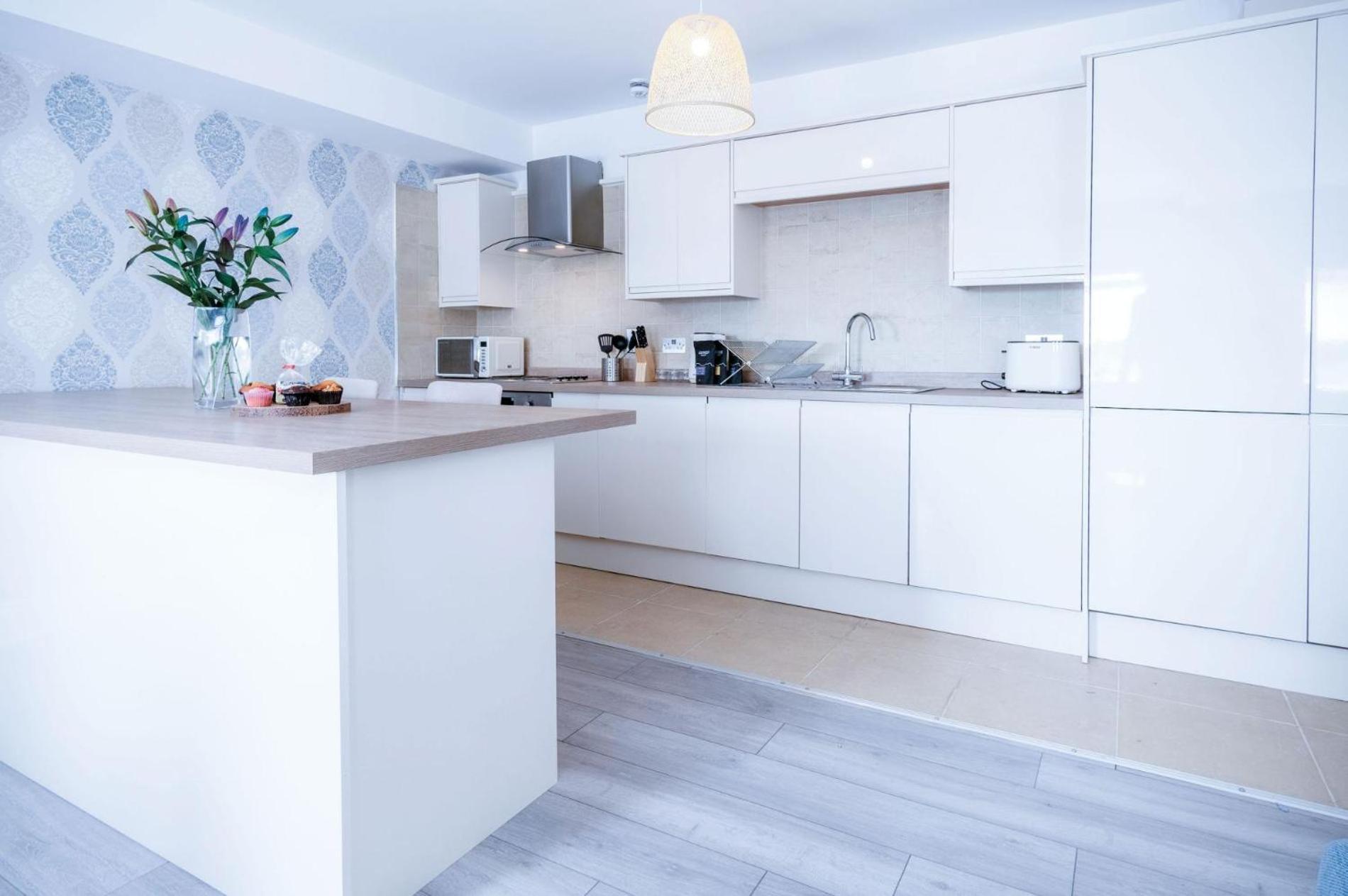 Harbour View - 2 Bedroom Apartment - Milford Haven Extérieur photo