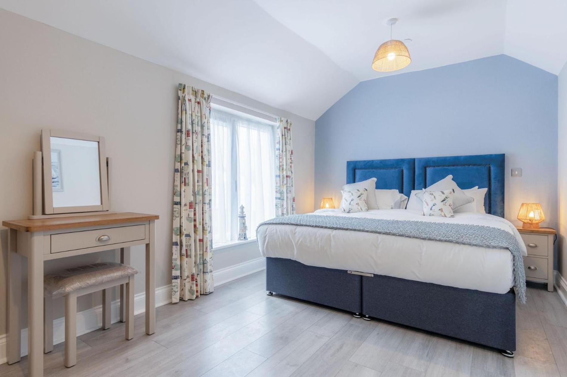 Harbour View - 2 Bedroom Apartment - Milford Haven Extérieur photo