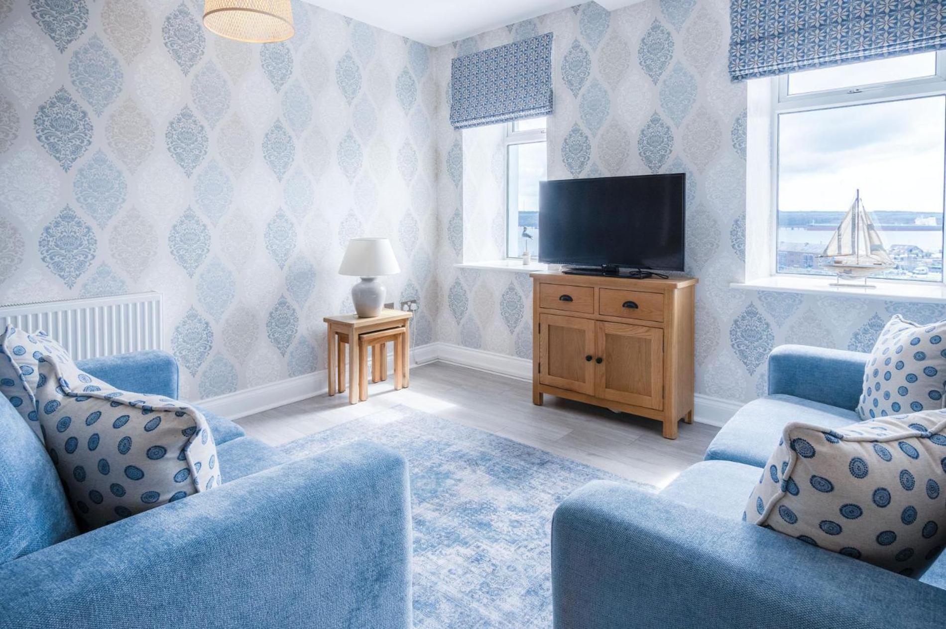 Harbour View - 2 Bedroom Apartment - Milford Haven Extérieur photo